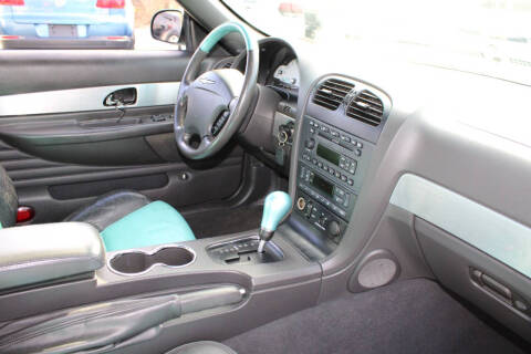 2002 Ford Thunderbird Deluxe