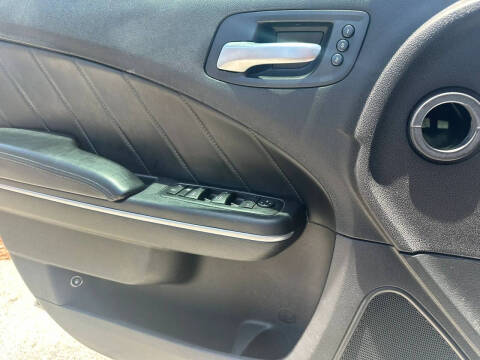 2015 Dodge Charger SXT