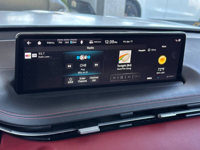 2023 Genesis GV70 2.5T Standard