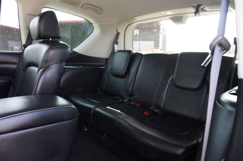 2023 Infiniti QX80 Luxe