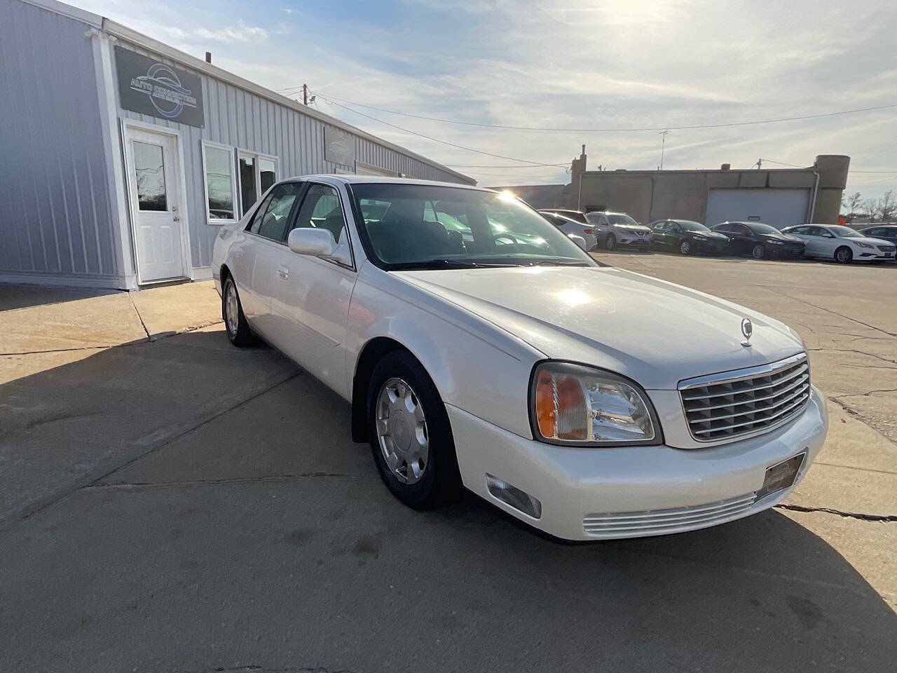 2000 Cadillac DeVille for sale at Auto Connection in Waterloo, IA