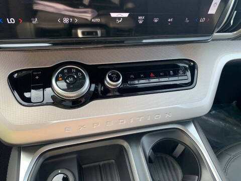 2027 Ford Expedition Active