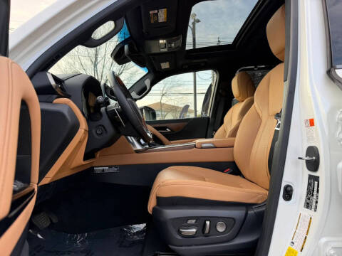 2023 Lexus LX 600 Luxury