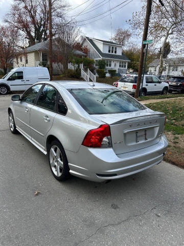 2010 Volvo S40 T5 R-Design