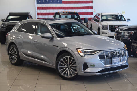 2019 Audi e-tron quattro Prestige