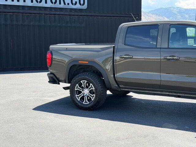 2024 GMC Canyon AT4