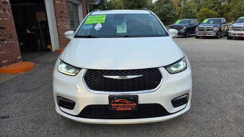 2022 Chrysler Pacifica Touring L