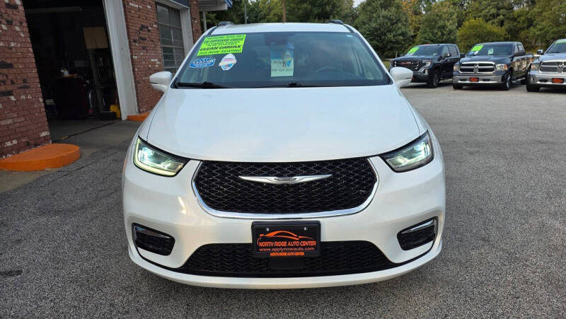 2022 Chrysler Pacifica Touring L