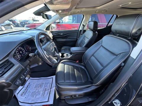 2022 GMC Acadia Denali