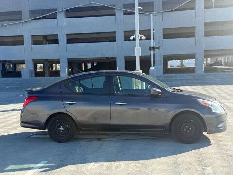 2015 Nissan Versa 1.6 SV