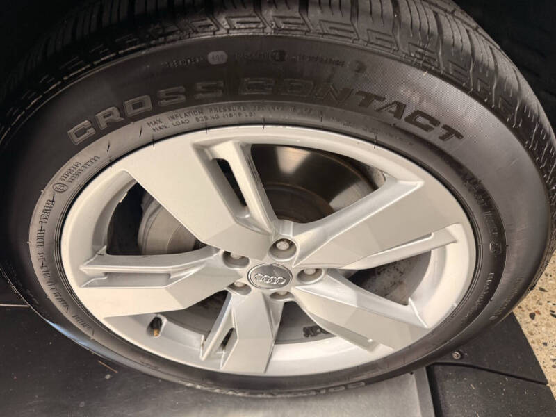 2018 Audi Q5 2.0T quattro Premium Plus