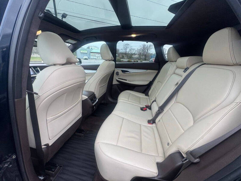 2019 Infiniti QX50 Essential