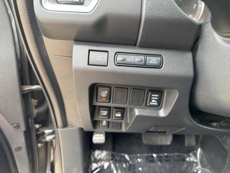 2023 Nissan Frontier SV