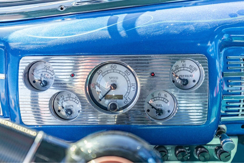 1940 Ford DELUXE V8 69