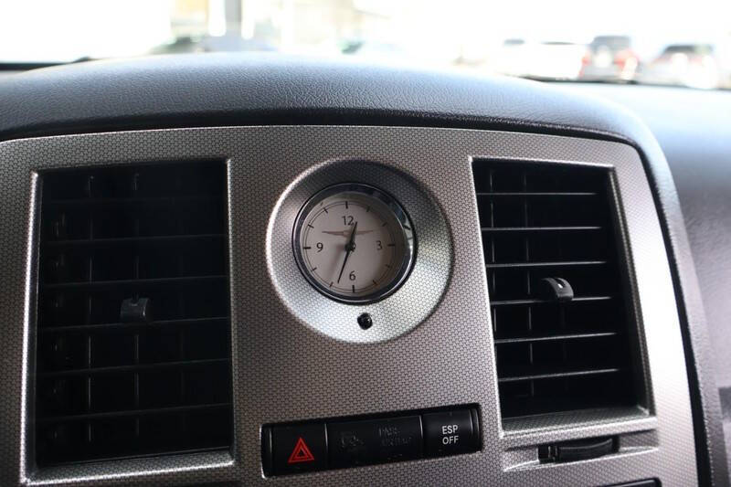 2006 Chrysler 300 SRT-8