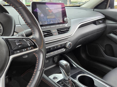 2023 Nissan Altima 2.5 SR