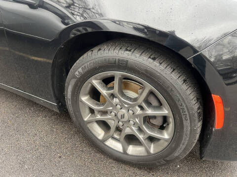 2017 Dodge Charger SXT