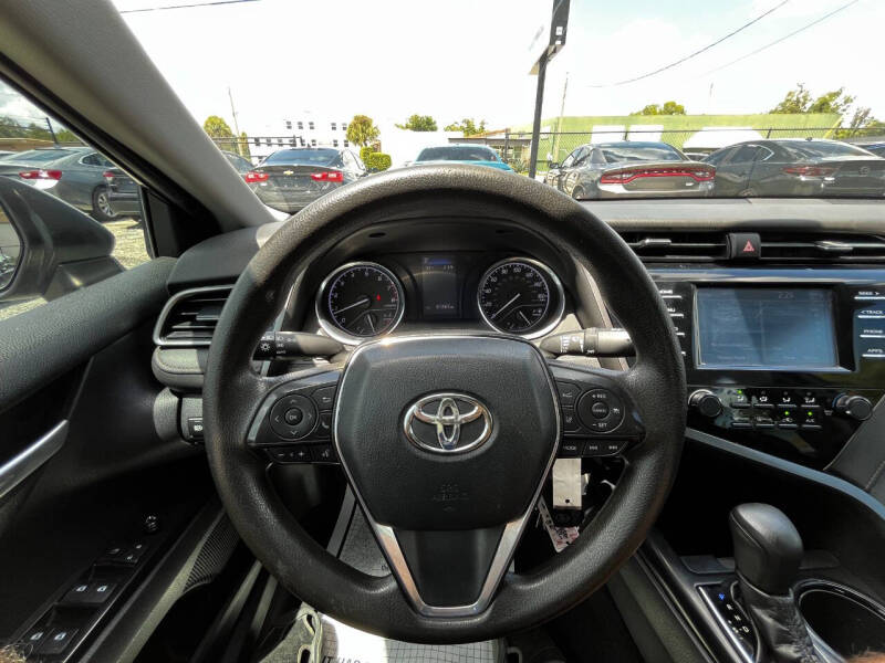 2019 Toyota Camry LE