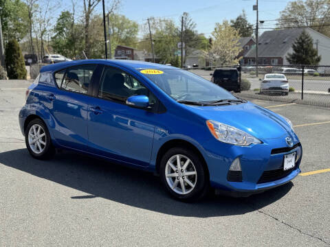 2014 Toyota Prius c Three