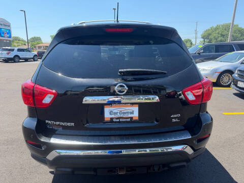 2018 Nissan Pathfinder SL