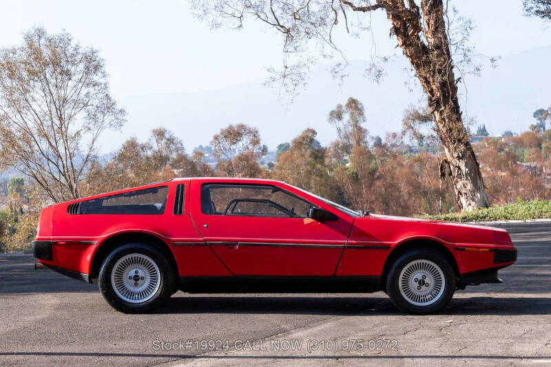 1981 DeLorean DMC-12