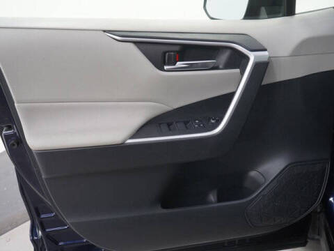 2019 Toyota RAV4 Hybrid XLE