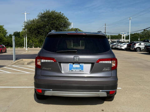 2022 Honda Pilot Elite