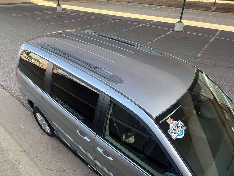 2015 Chrysler Town and Country Touring