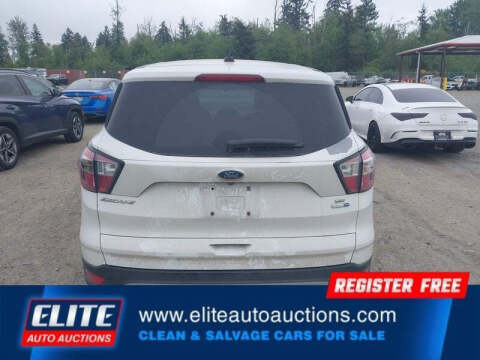 2017 Ford Escape SE