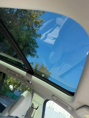 2017 Volvo XC90 T6 Momentum