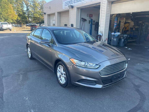 2014 Ford Fusion SE