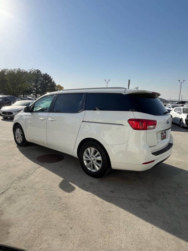 2018 Kia Sedona LX