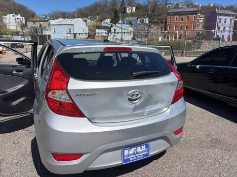 2013 Hyundai Accent GS