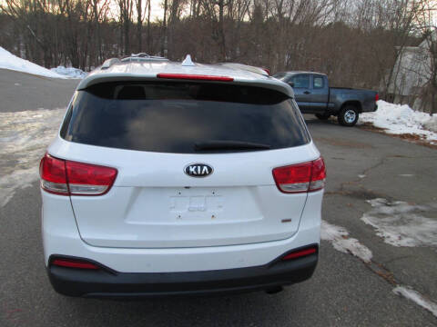 2016 Kia Sorento LX