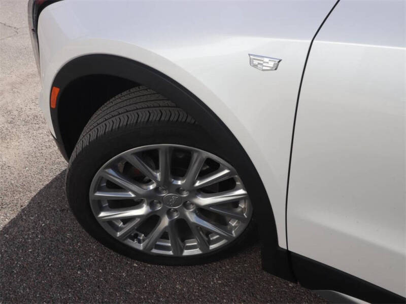 2022 Cadillac XT4 Premium Luxury