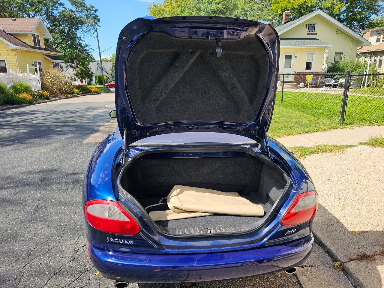 1998 Jaguar XK-Series 168