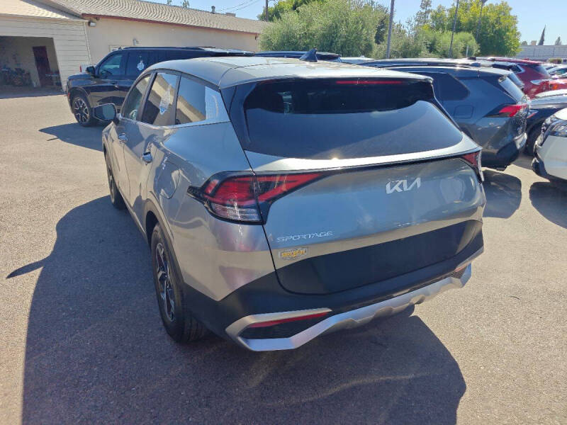 2025 Kia Sportage LX