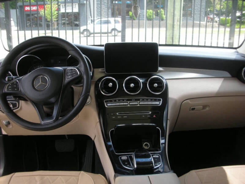 2017 Mercedes-Benz GLC GLC 300