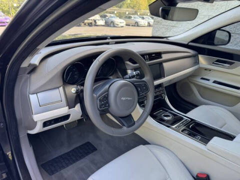 2020 Jaguar XF 25t Premium