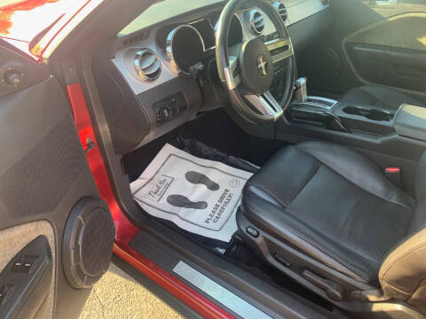 2006 Ford Mustang V6 Standard