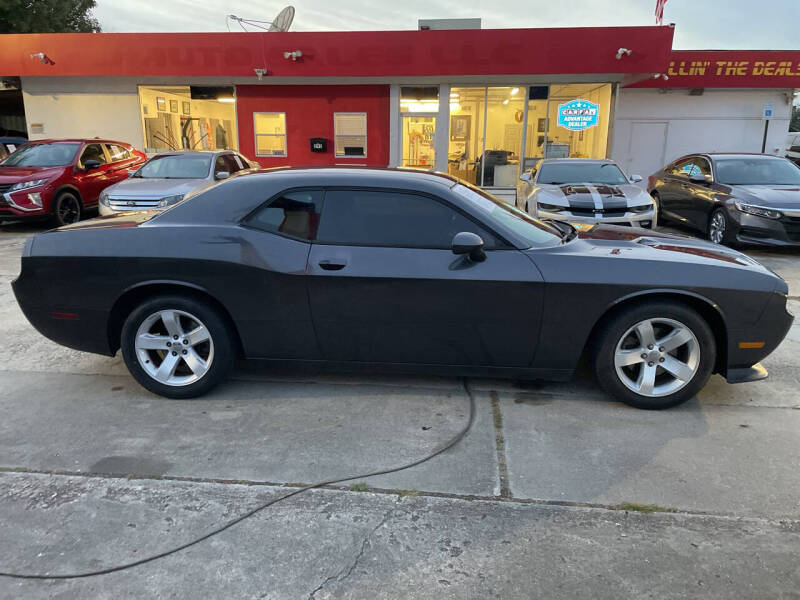 2013 Dodge Challenger SXT Plus