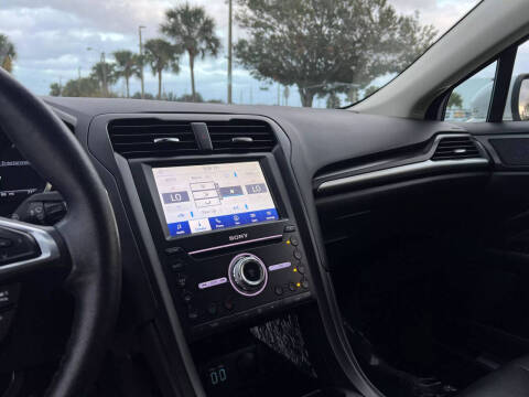 2020 Ford Fusion Energi Titanium