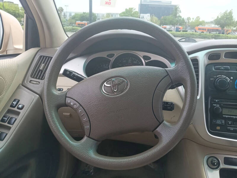 2004 Toyota Highlander