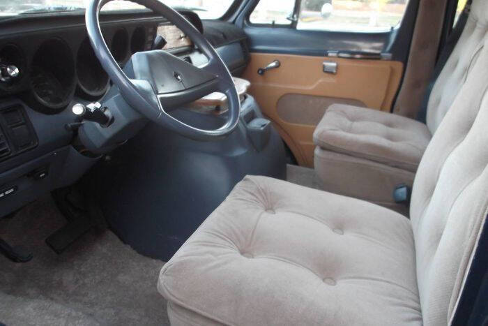 1989 Dodge Ram Van