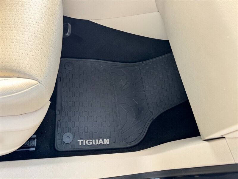 2017 Volkswagen Tiguan 2.0T Wolfsburg Edition 4Motion