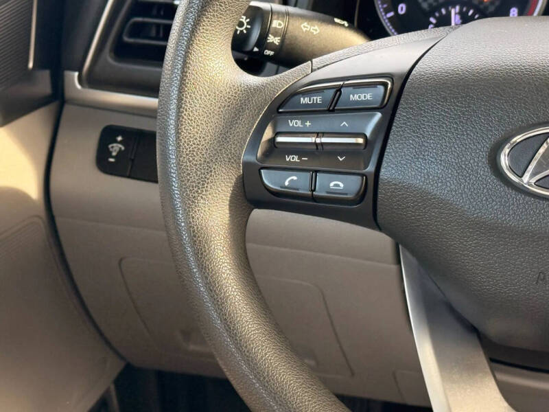 2019 Hyundai Elantra