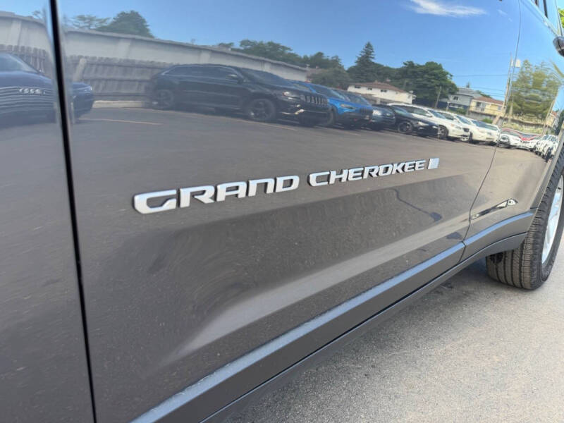 2024 Jeep Grand Cherokee Laredo