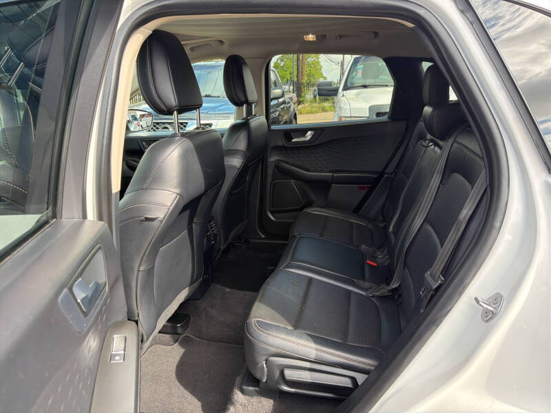 2020 Ford Escape SEL