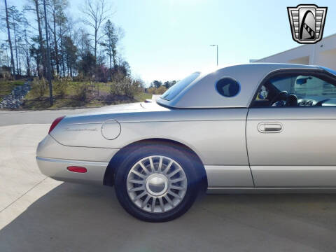 2004 Ford Thunderbird Deluxe