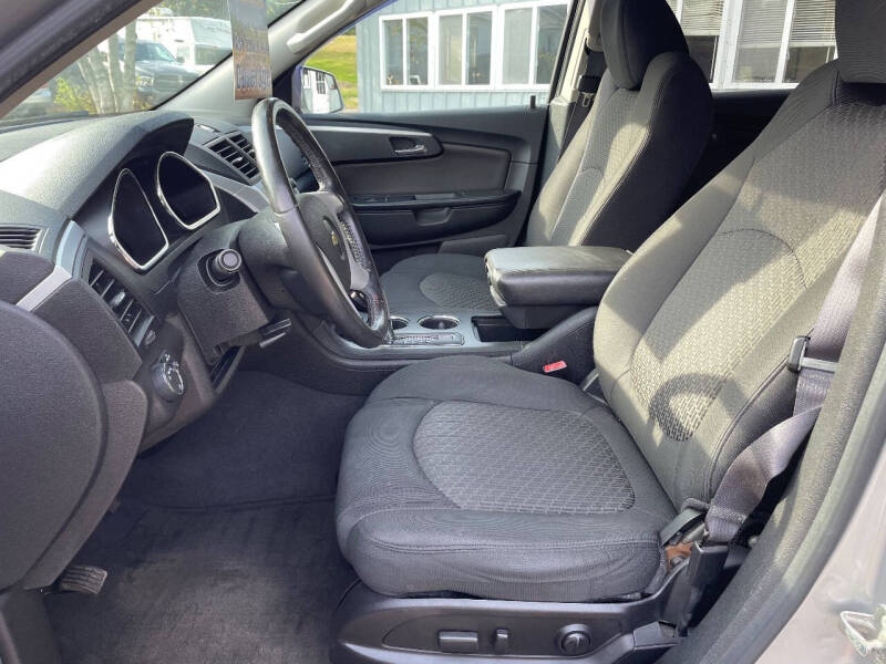 2011 Chevrolet Traverse LS